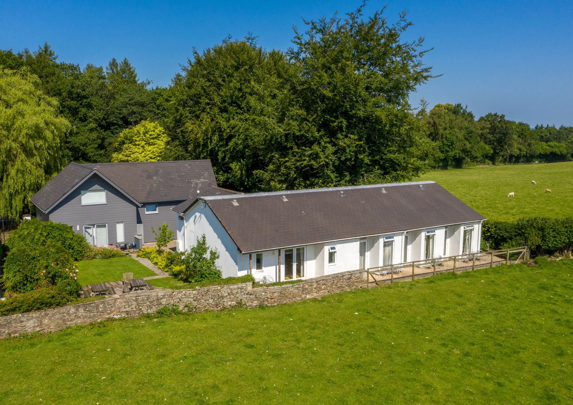 image of a holiday cottage